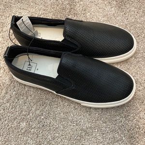 Women’s Gap side on shoes Size 10